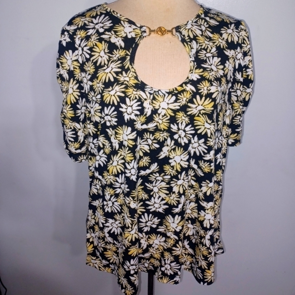 Adrienne Vittadini- Short Sleeve Keyhole Blouse- W Sz XL